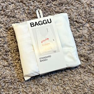 NWT Standard BAGGU bag from Chicago NEVER OPENED